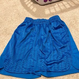 Nike Boys Athletic Shorts / Medium